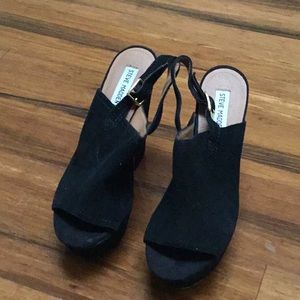 Steve Madden Black Open Toed Heels